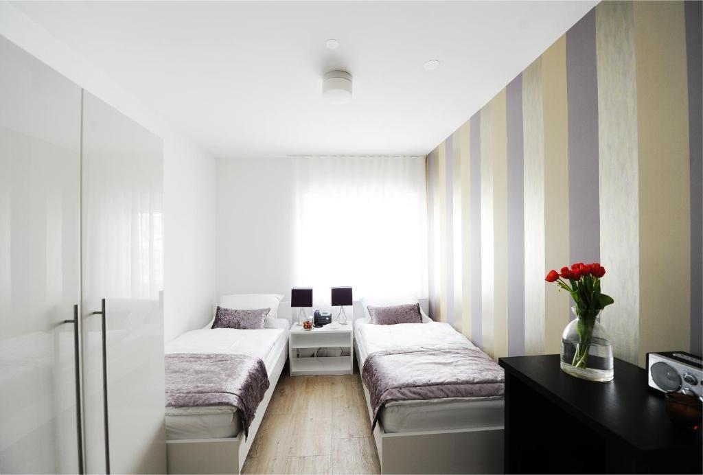 ليوبليانا Garni Hotel Azur الغرفة الصورة