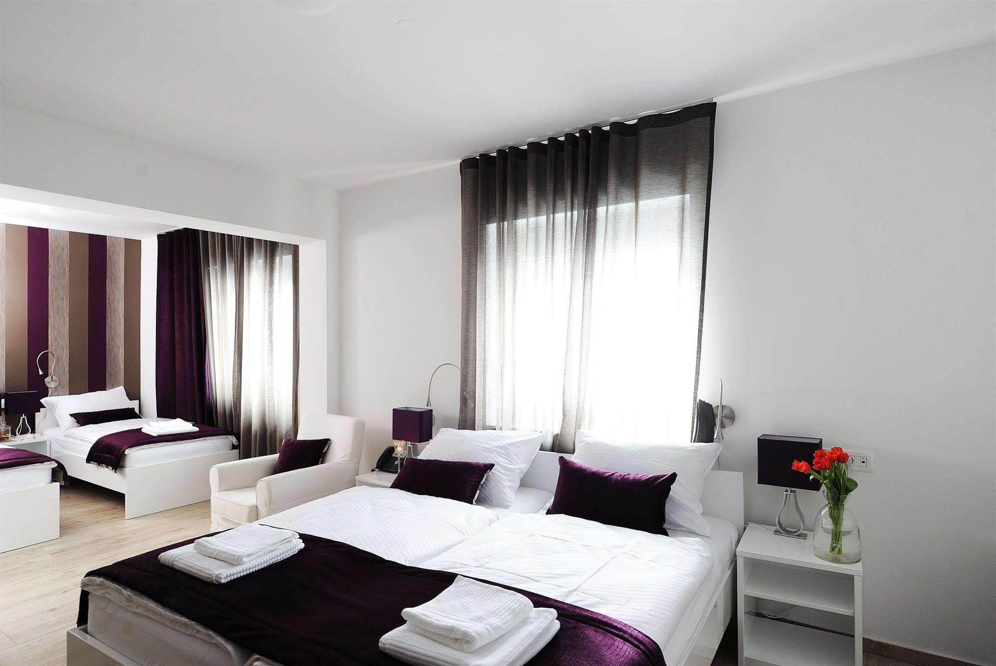ليوبليانا Garni Hotel Azur المظهر الخارجي الصورة